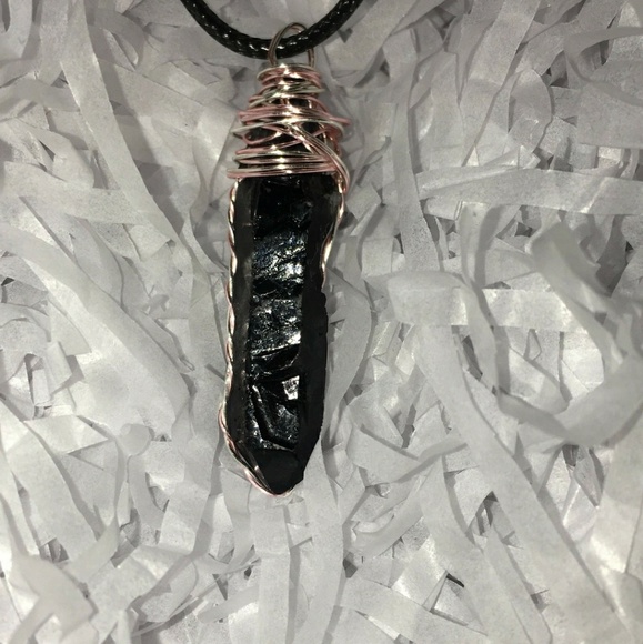 Jewelry - Picture 2 of 3